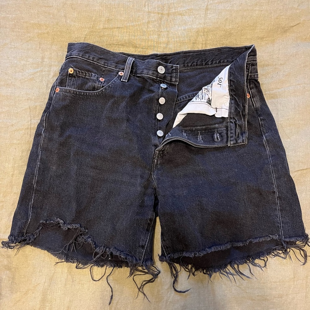 Levi’s 501 black denim cutoffs size 29